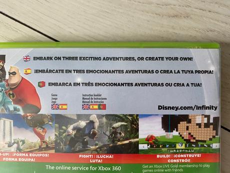 Hra na xbox360 s panakmi disney infinity, 
