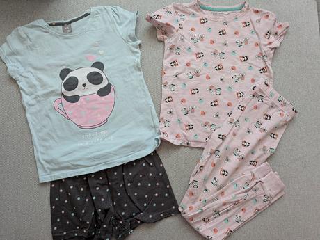 Pyžamo, reserved,122