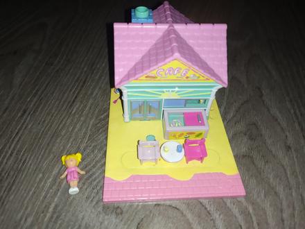 Polly pocket domcek,