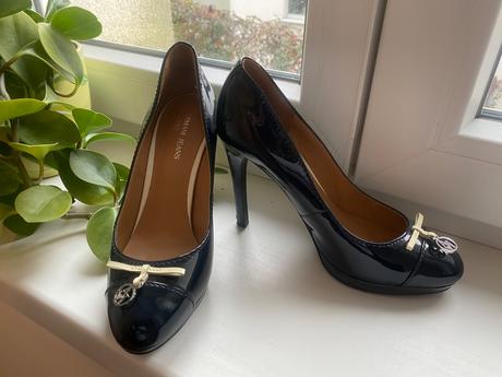 Lodičky tmavomodré lakované, armani,37