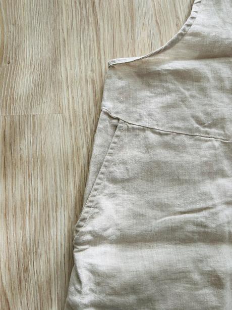 Skvelý ľanový overal značky oysho, s