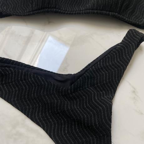 Dvojdielne plavky v čiernej farbe so štruktúrou, calzedonia,s