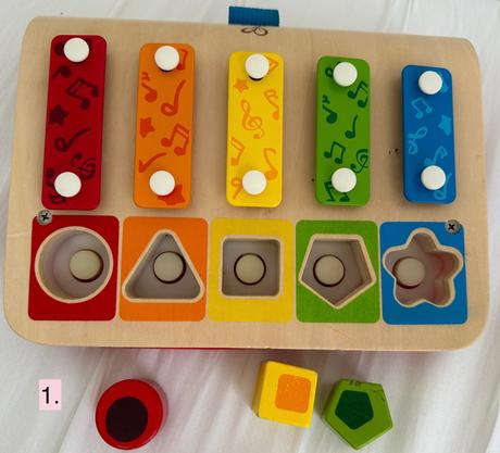 Drevené hračky(xylofónapretekárske autíčko)za 10e,