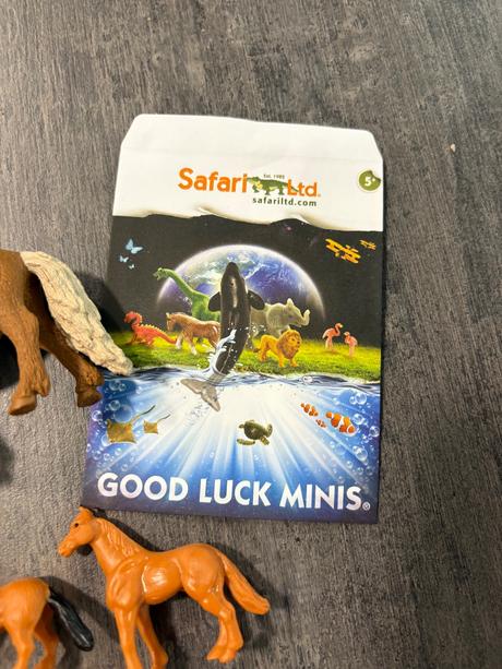 Safari ltd - postavicky koniky,