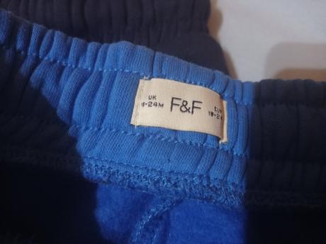 Zateplené tepláky, 86