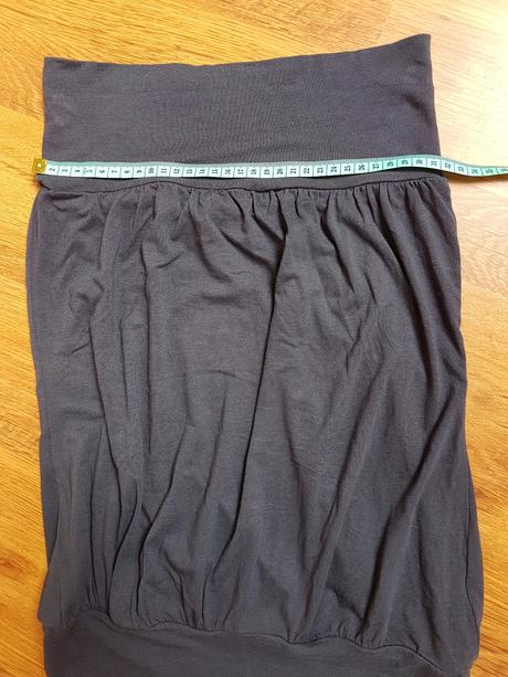 Tmavomodrý top zn.bershka sko, s