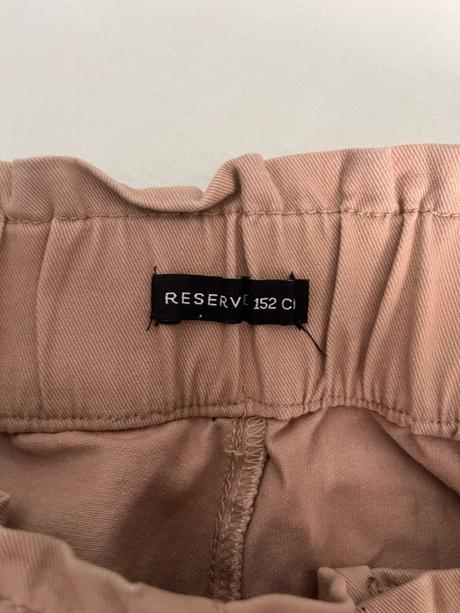 Kraťasy, reserved,152