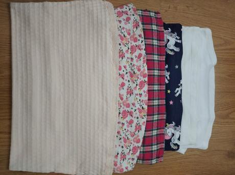 Dievčenské tričká, 98