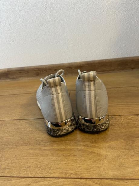 Tenisky kate gray nové, 40