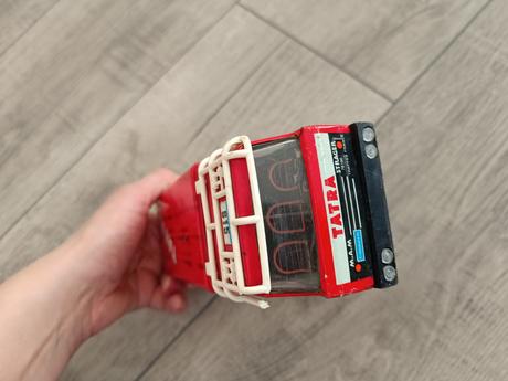 Hračka tatra pionier 615 červená retro,