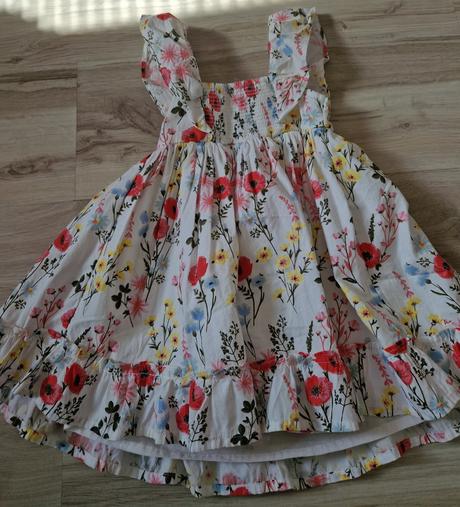 Krásne šaty na predaj, f&f,98