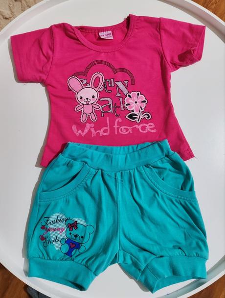 Tričko a šortky, 86