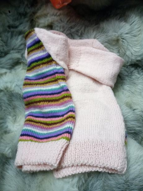 Svetrík pletený, 104