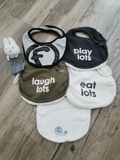 Šatky, podbradníky 5 kusov next, 