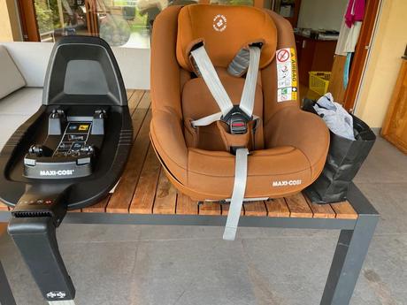 Maxi-cosi pearl pro i-size s 2wayfix základňou, maxi cosi