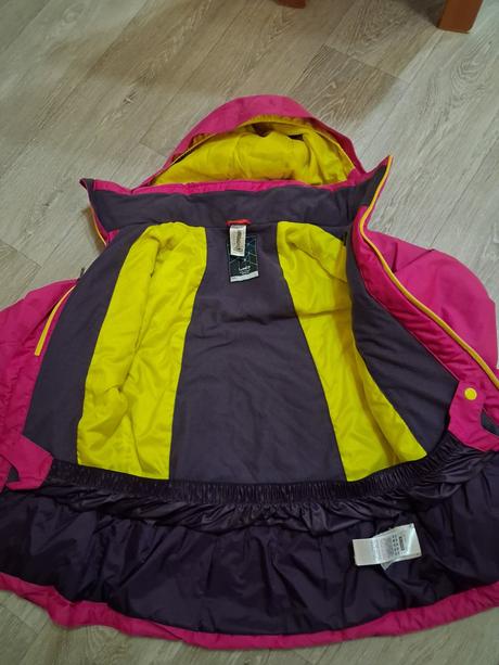 Zimná bunda, decathlon,146