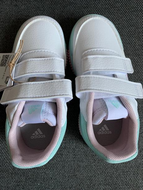 Tenisky na suchý zips, adidas,26