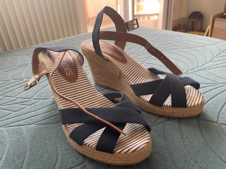 Sandále na platforme, 39