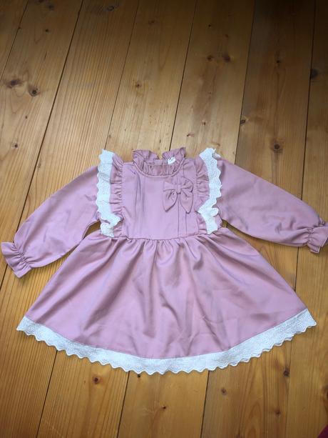 Slávnostné šaty, 86