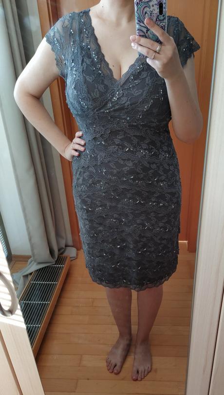 Slávnostné šaty, 46