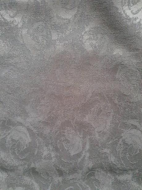 Elegantné šaty, 50