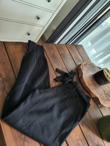 Úpletové štýlové nohavice m-l, m