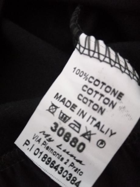 Čierne šaty s mackom, m