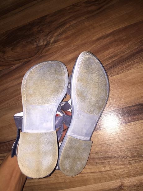 Sandálky, lasocki,34