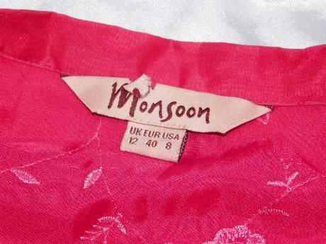 Luxusna velmi pekna hodvabna sukna, 38