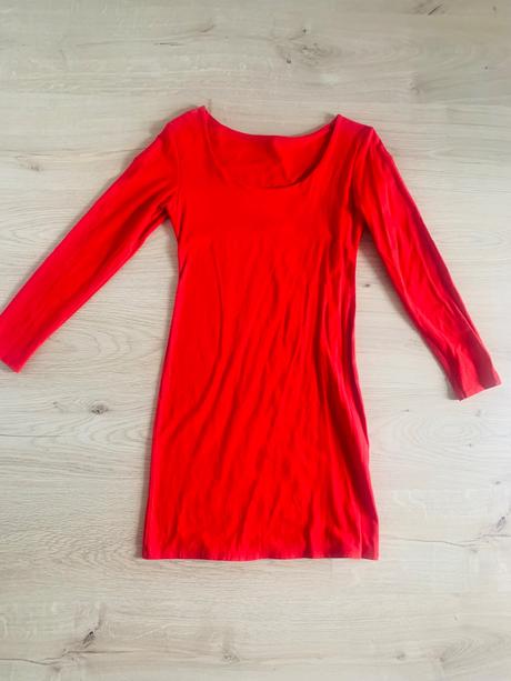 Saty cervene mini, m