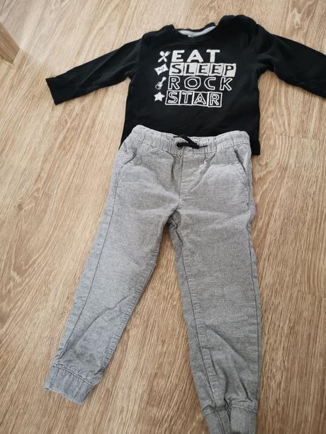 Tričko a nohavice, 104