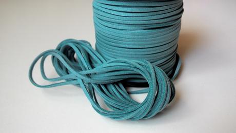 Koženkový špagát,