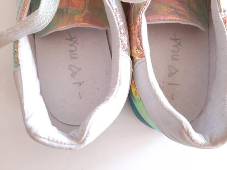 Next hologram tenisky size 1, next,33