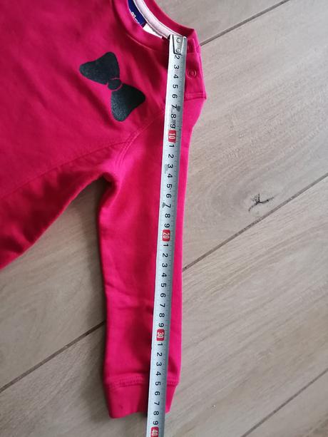 Pekné šaty vhodné aj na vianoce, lupilu,92