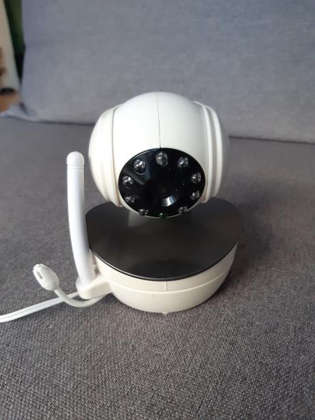 Baby pestunka motorola, motorola