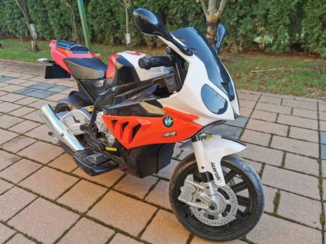 Elekticka akumulator.motorka / nova bateria menena,