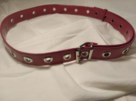 Ružový opasok, c&a