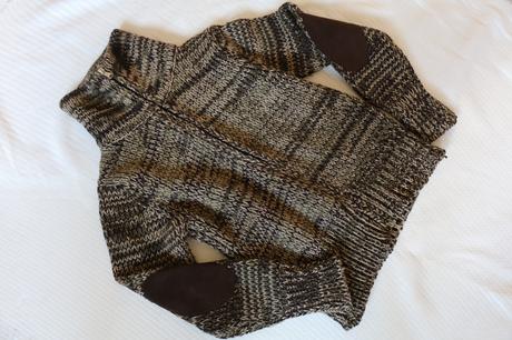 Teplučký svetrík, benetton,s