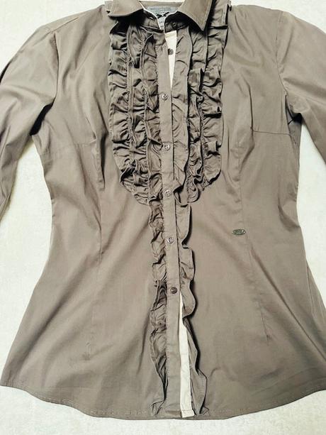 Hnedo-béžová košeľa s volánikmi zn. gaudi, gaudi,m