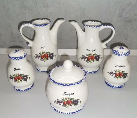 Retro súprava koreničiek,