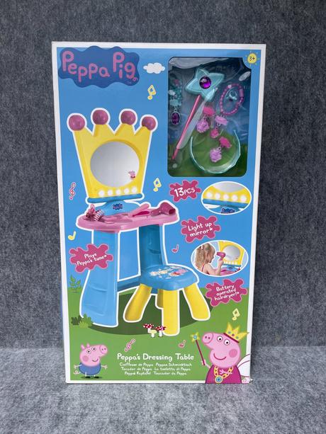 Kozmetický stolík,