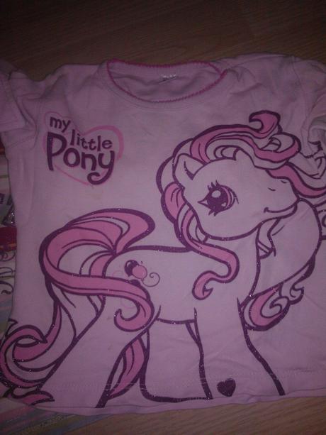 Tricka bledoruzove, 104