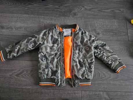 Prechodná bunda, 92