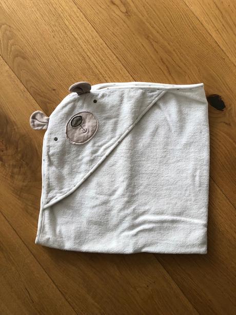 Biela deka macko s uskami,