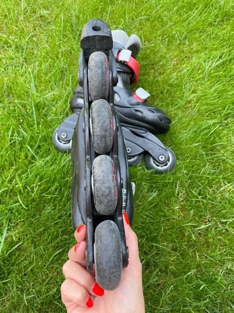 Kolieskové korčule, 30