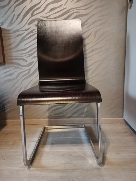 Jedálenské stoličky,