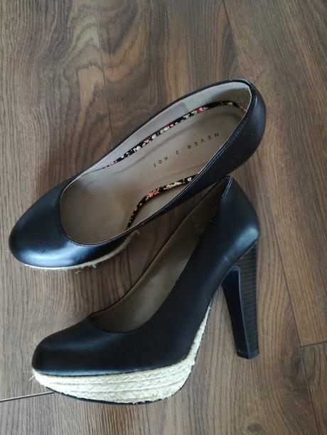 Krásne lodičky, 38