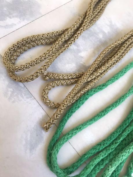 Šnúrky do teplákov/mikín 37 ks, 