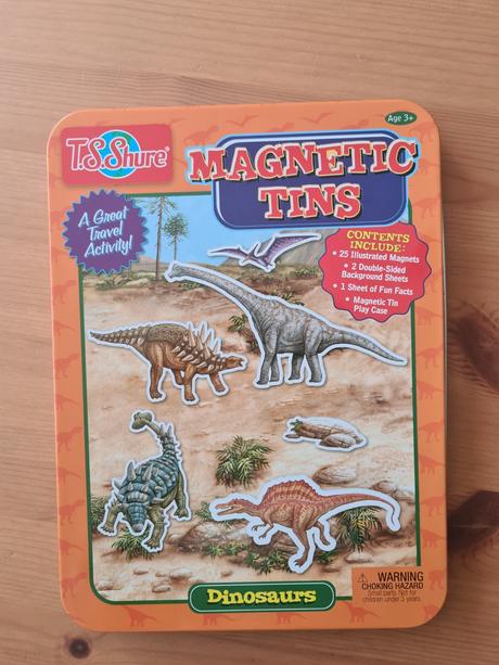 Plechová krabička s magnetkami dinosaurov, 