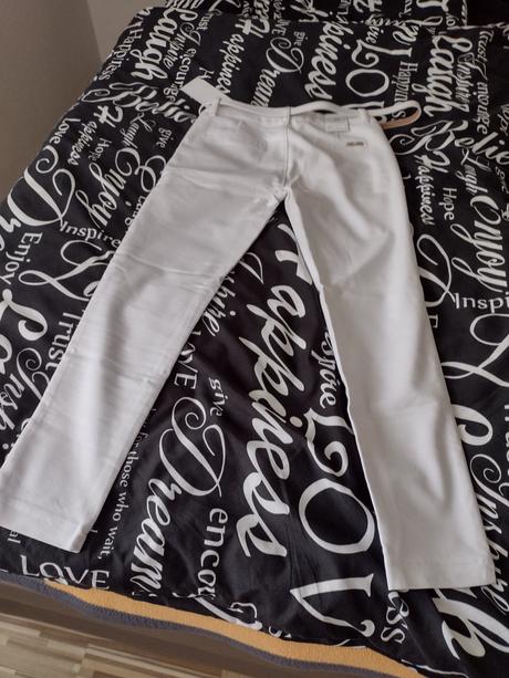 Dámske nohavice, 26